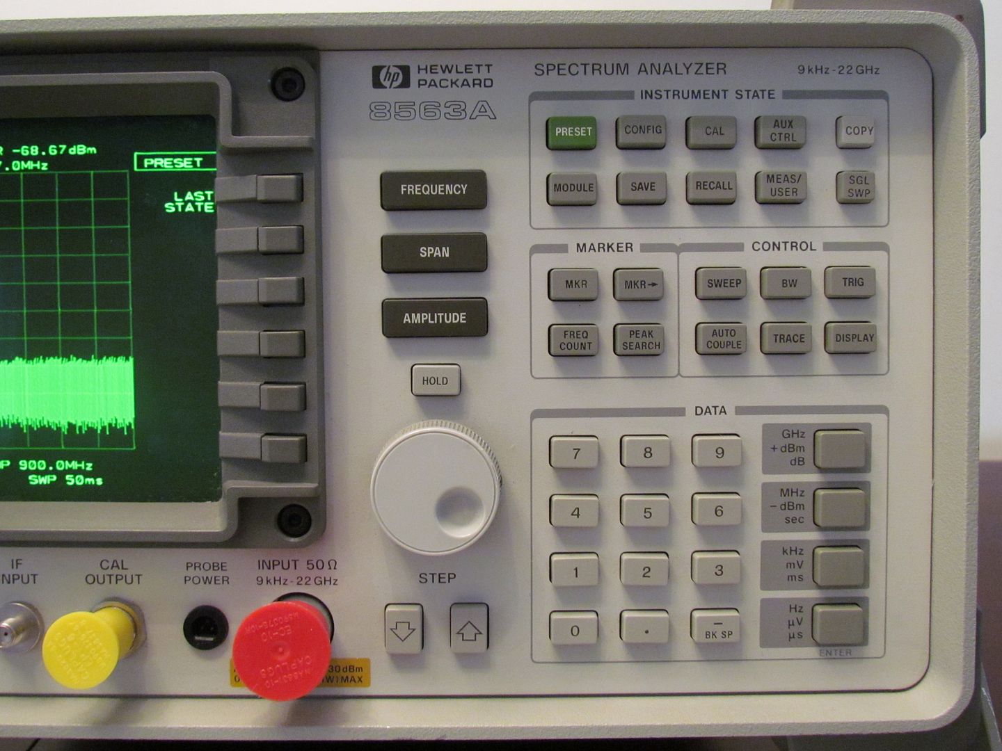 HP / Agilent 8563A 9 KHz to 22 GHz Portable Spectrum HP / Agilent 8563A 9 KHz to 22 GHz Portable Spectrum